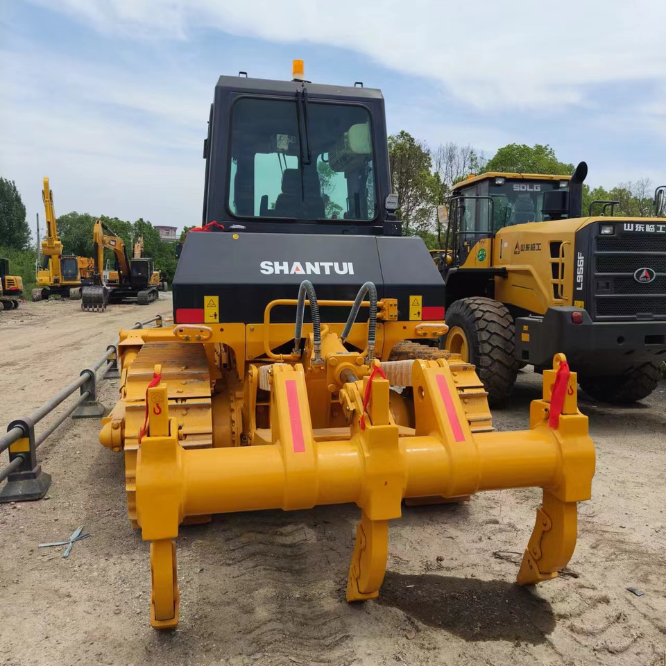 Bulldozer SHANTUI SD16: picture 6 Bulldozer SHANTUI SD16: picture 6