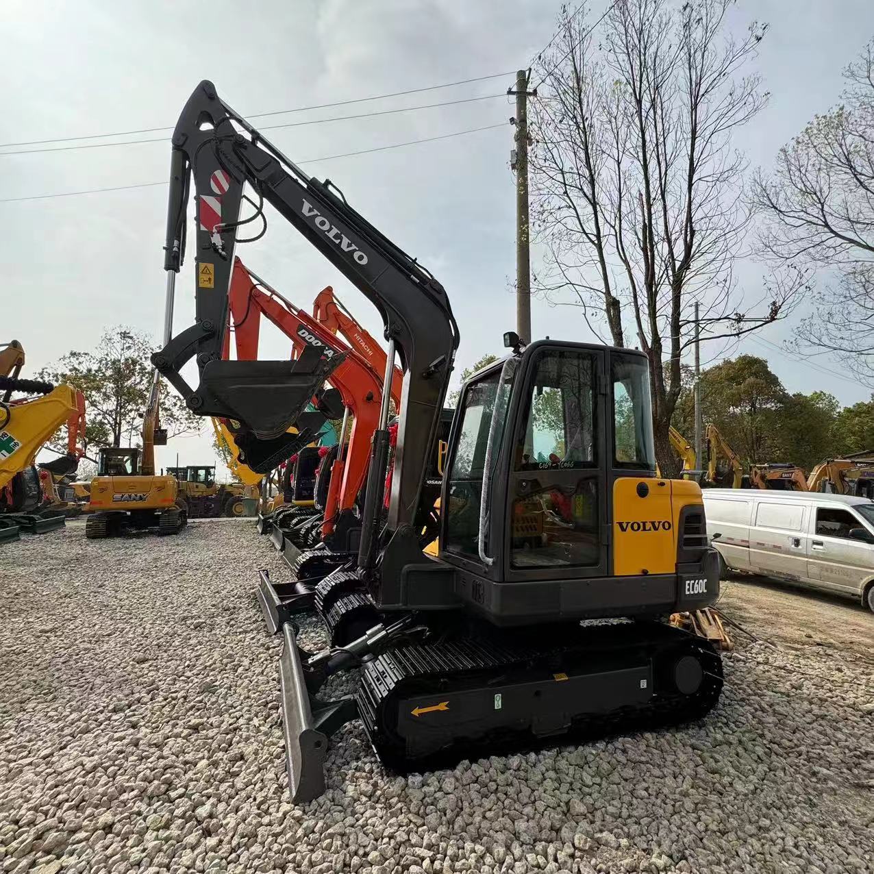 VOLVO EC60 - Mini excavator: picture 4 VOLVO EC60 - Mini excavator: picture 4