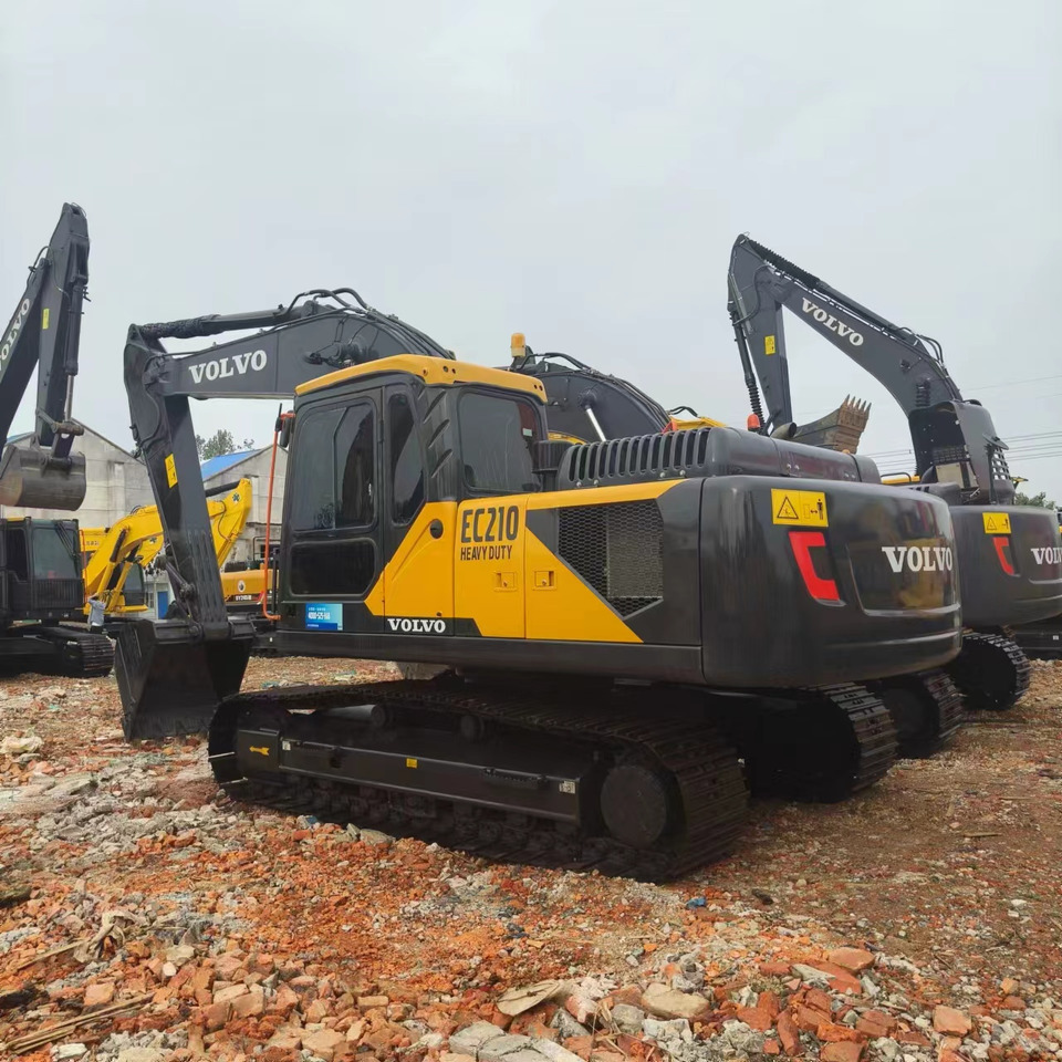 Volvo EC210 - Crawler excavator: picture 4 Volvo EC210 - Crawler excavator: picture 4