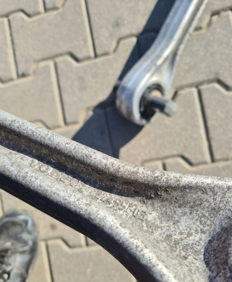 DRĄŻEK REAKCYJNY STABILIZACYJNY VOLVO FH 4 FM 4 FH 5 FM 5 ORYGINAŁ 22455603 - Anti-roll bar: picture 4 DRĄŻEK REAKCYJNY STABILIZACYJNY VOLVO FH 4 FM 4 FH 5 FM 5 ORYGINAŁ 22455603 - Anti-roll bar: picture 4