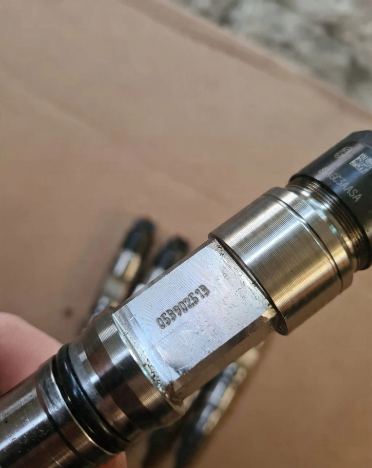 FORD WTRYSKI WTRYSKIWACZE PALIWA FORD F-MAX 500 TRUCKS EURO 6 - Injector: picture 3 FORD WTRYSKI WTRYSKIWACZE PALIWA FORD F-MAX 500 TRUCKS EURO 6 - Injector: picture 3