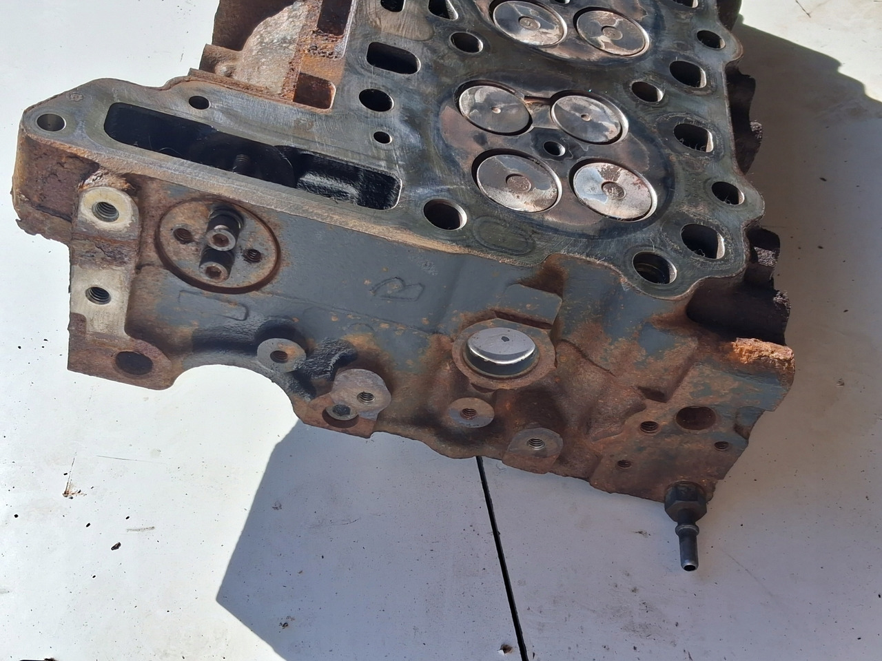 RENAULT GŁOWICA SILNIKA RENAULT GAMA D DTI 5 VOLVO FL D5K EURO 6 - Cylinder head for Truck: picture 4 RENAULT GŁOWICA SILNIKA RENAULT GAMA D DTI 5 VOLVO FL D5K EURO 6 - Cylinder head for Truck: picture 4