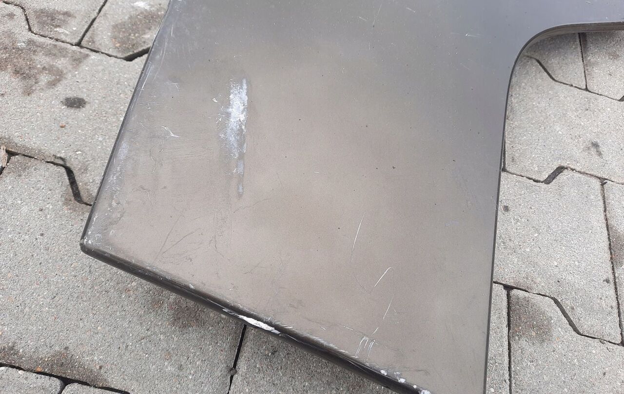 RENAULT KLAPA SCHOWKA DRZWICZKI LEWE RENAULT GAMA RANGE T - Body and exterior for Truck: picture 2 RENAULT KLAPA SCHOWKA DRZWICZKI LEWE RENAULT GAMA RANGE T - Body and exterior for Truck: picture 2