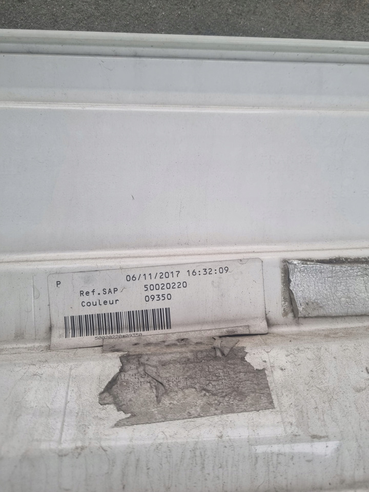 RENAULT KLAPA SCHOWKA DRZWICZKI LEWE RENAULT GAMA RANGE T - Body and exterior for Truck: picture 4 RENAULT KLAPA SCHOWKA DRZWICZKI LEWE RENAULT GAMA RANGE T - Body and exterior for Truck: picture 4