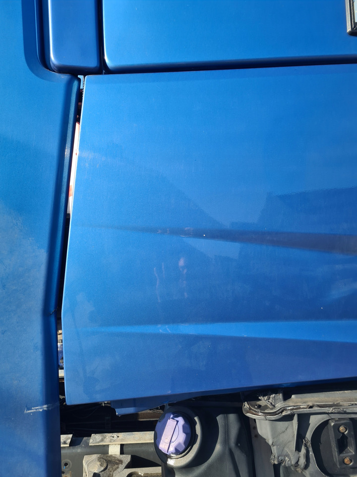 RENAULT KLAPA SCHOWKA DRZWICZKI LEWE RENAULT GAMA T HIGH - Body and exterior for Truck: picture 3 RENAULT KLAPA SCHOWKA DRZWICZKI LEWE RENAULT GAMA T HIGH - Body and exterior for Truck: picture 3