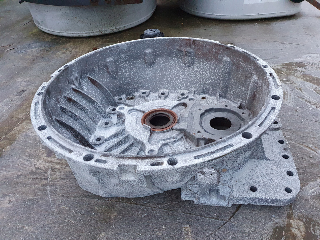 Gearbox and parts for Truck RENAULT OBUDOWA KOŁNIERZ SKRZYNI ISHIFT AUTOMAT VOLVO RENAULT: picture 6 Gearbox and parts for Truck RENAULT OBUDOWA KOŁNIERZ SKRZYNI ISHIFT AUTOMAT VOLVO RENAULT: picture 6