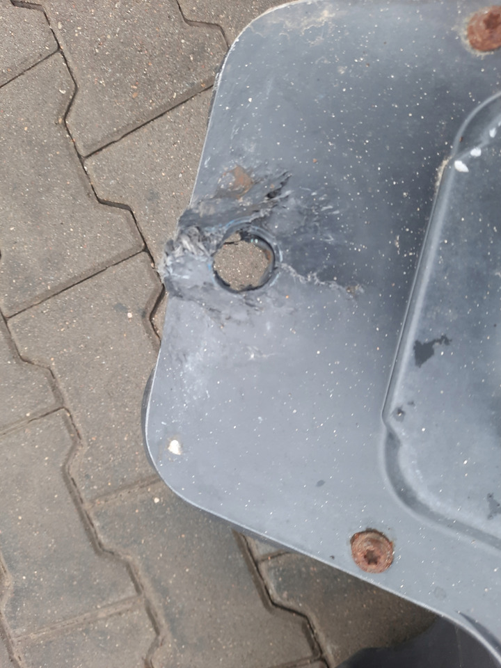 RENAULT SCHOWEK POD KABINĘ LEWY RENAULT GAMA T RANGE - Body and exterior for Truck: picture 3 RENAULT SCHOWEK POD KABINĘ LEWY RENAULT GAMA T RANGE - Body and exterior for Truck: picture 3