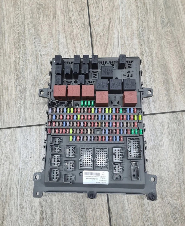 RENAULT TABLICA PŁYTA SKRZYNKA BEZPIECZNIKÓW RENAULT GAMA D WIDE VOLVO FE FL EURO 6 - Fuse for Truck: picture 1 RENAULT TABLICA PŁYTA SKRZYNKA BEZPIECZNIKÓW RENAULT GAMA D WIDE VOLVO FE FL EURO 6 - Fuse for Truck: picture 1