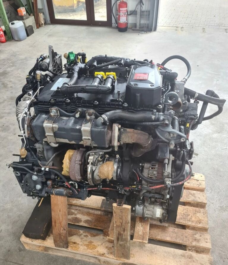 Renault D12 240 DTI5 Renault D12 GAMA D - Engine for Truck: picture 5 Renault D12 240 DTI5 Renault D12 GAMA D - Engine for Truck: picture 5