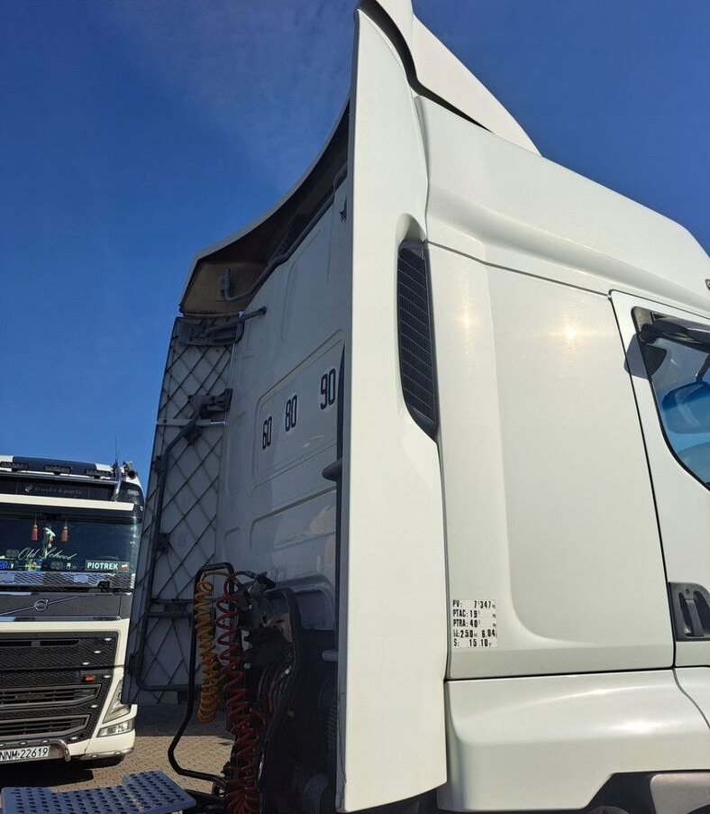 SPOILERY OWIEWKI KOMPLET RENAULT PREMIUM DXI - Aerodynamics/ Spoiler for Truck: picture 5 SPOILERY OWIEWKI KOMPLET RENAULT PREMIUM DXI - Aerodynamics/ Spoiler for Truck: picture 5