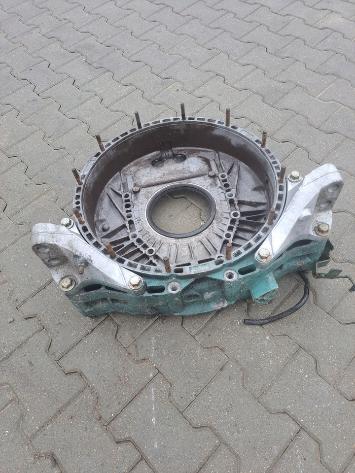 VOLVO OBUDOWA SPRZĘGŁA KOŁA ZAMACHOWEGO VOLVO FM FH D12D RENAULT MAGNUM DXI 12 - Engine and parts for Truck: picture 4 VOLVO OBUDOWA SPRZĘGŁA KOŁA ZAMACHOWEGO VOLVO FM FH D12D RENAULT MAGNUM DXI 12 - Engine and parts for Truck: picture 4