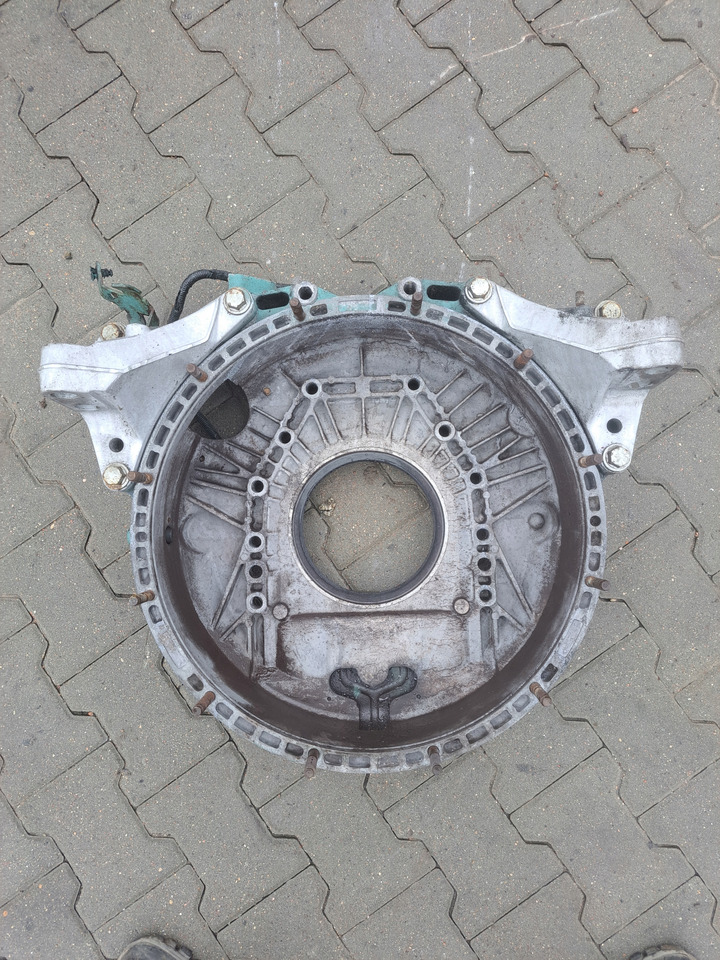 VOLVO OBUDOWA SPRZĘGŁA KOŁA ZAMACHOWEGO VOLVO FM FH D12D RENAULT MAGNUM DXI 12 - Engine and parts for Truck: picture 1 VOLVO OBUDOWA SPRZĘGŁA KOŁA ZAMACHOWEGO VOLVO FM FH D12D RENAULT MAGNUM DXI 12 - Engine and parts for Truck: picture 1