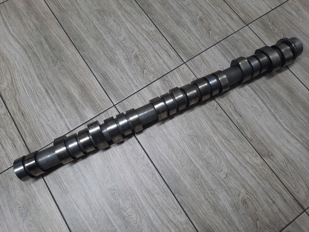 VOLVO WAŁEK ROZRZĄDU VOLVO FM 4 D11K RENAULT GAMA T RANGE DTI 11 - Camshaft for Truck: picture 1 VOLVO WAŁEK ROZRZĄDU VOLVO FM 4 D11K RENAULT GAMA T RANGE DTI 11 - Camshaft for Truck: picture 1