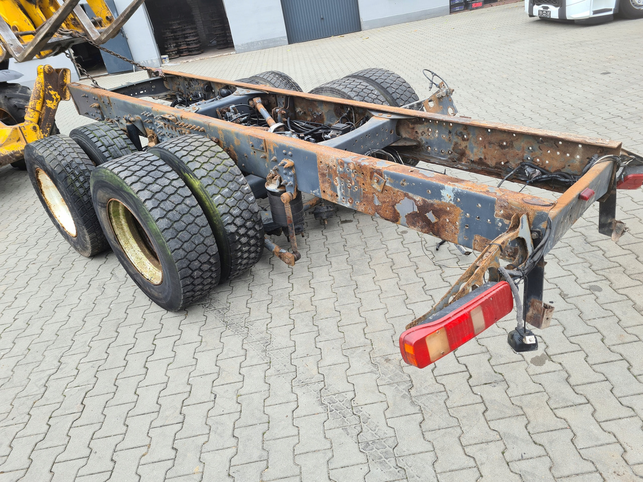 VOLVO WÓZEK DOLLY MOST PIASTY OŚ PODNOSZONA RAMA DO NACZEPY PRZYCZEPY 6x2 - Frame/ Chassis for Truck: picture 4 VOLVO WÓZEK DOLLY MOST PIASTY OŚ PODNOSZONA RAMA DO NACZEPY PRZYCZEPY 6x2 - Frame/ Chassis for Truck: picture 4