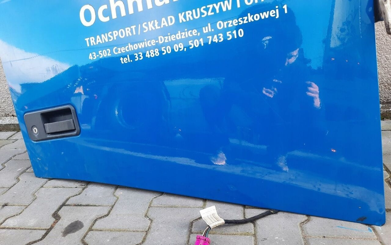 Volvo FH 12 13 - Door and parts for Truck: picture 3 Volvo FH 12 13 - Door and parts for Truck: picture 3