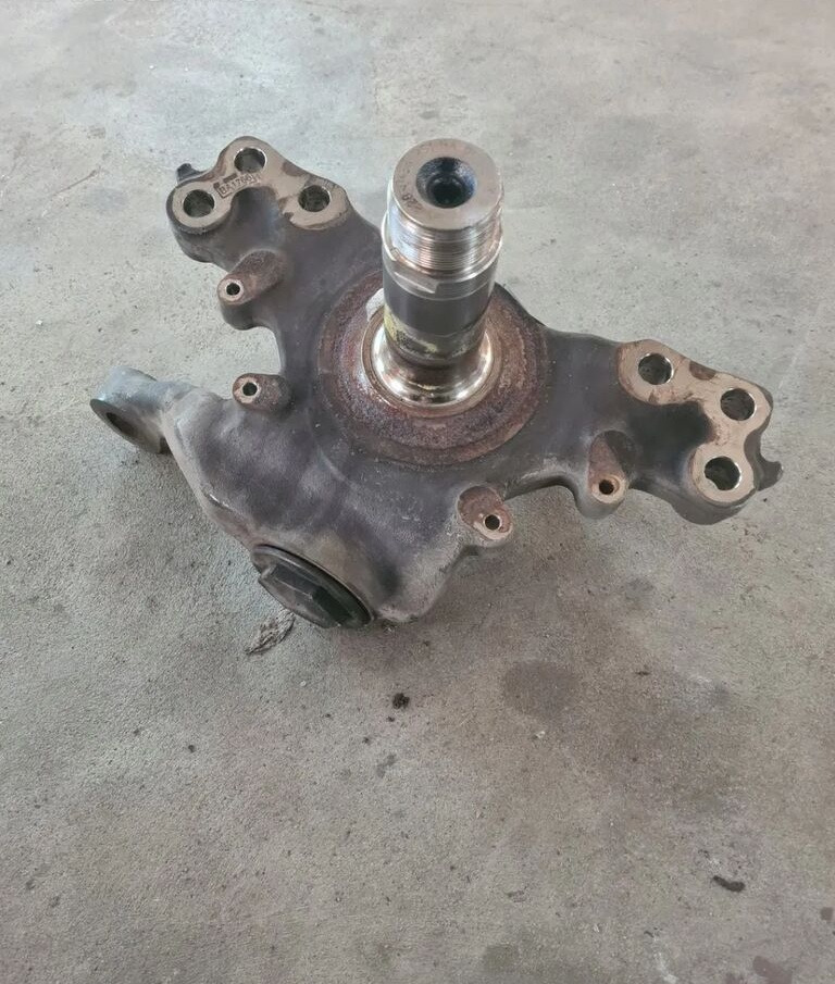 Volvo FH 4 FM 4 FH 5 FM 5 RENAULT GAMA T FI 58 22848432 22848433 Volvo VOLVO FH 4 FM 4 FH 5 FM 5 RENAULT GAMA T FI 58 22848433 - Steering knuckle for Truck: picture 1 Volvo FH 4 FM 4 FH 5 FM 5 RENAULT GAMA T FI 58 22848432 22848433 Volvo VOLVO FH 4 FM 4 FH 5 FM 5 RENAULT GAMA T FI 58 22848433 - Steering knuckle for Truck: picture 1