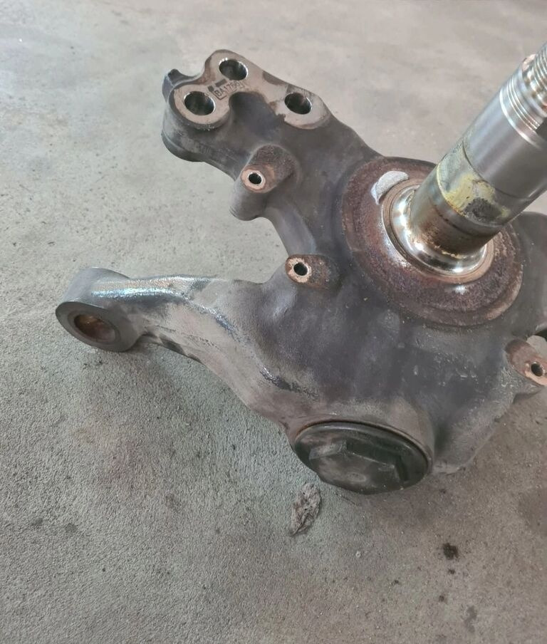 Volvo FH 4 FM 4 FH 5 FM 5 RENAULT GAMA T FI 58 22848432 22848433 Volvo VOLVO FH 4 FM 4 FH 5 FM 5 RENAULT GAMA T FI 58 22848433 - Steering knuckle for Truck: picture 5 Volvo FH 4 FM 4 FH 5 FM 5 RENAULT GAMA T FI 58 22848432 22848433 Volvo VOLVO FH 4 FM 4 FH 5 FM 5 RENAULT GAMA T FI 58 22848433 - Steering knuckle for Truck: picture 5