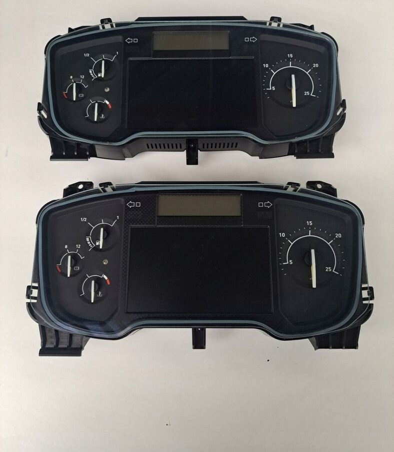 ZEGARY LICZNIKI AUTOMAT RENAULT GAMA T RANGE 22166228 - Dashboard for Truck: picture 2 ZEGARY LICZNIKI AUTOMAT RENAULT GAMA T RANGE 22166228 - Dashboard for Truck: picture 2