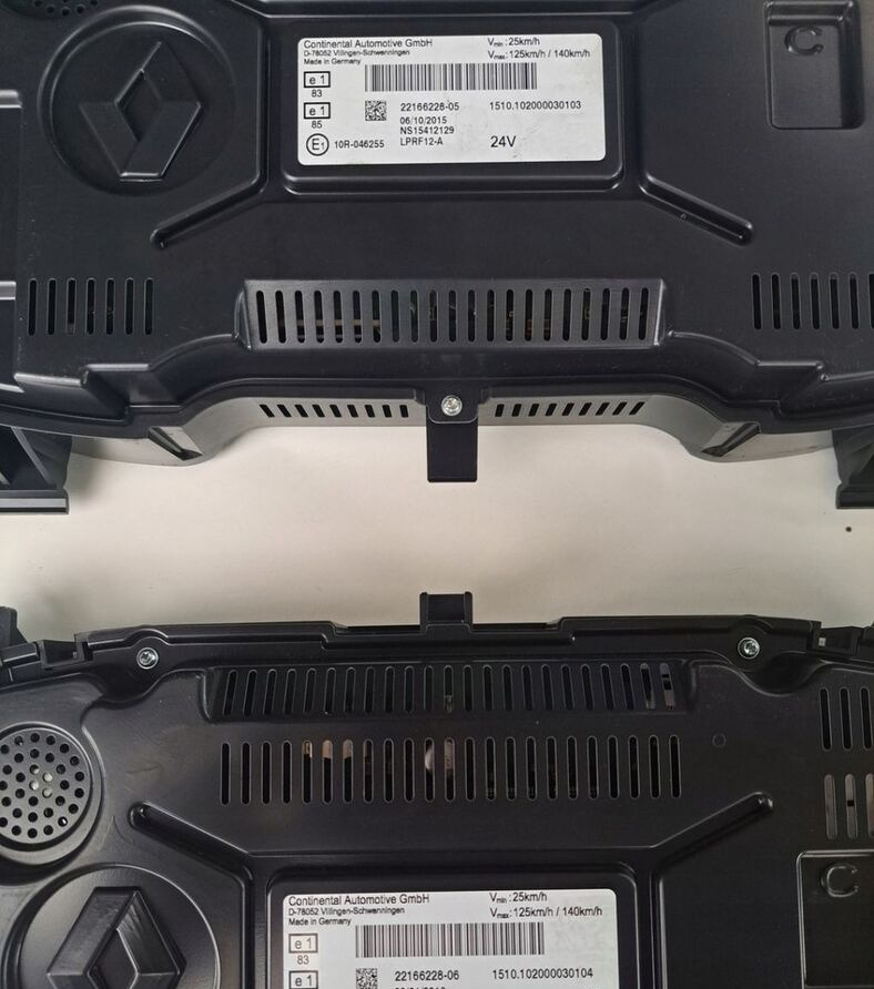 ZEGARY LICZNIKI AUTOMAT RENAULT GAMA T RANGE 22166228 - Dashboard for Truck: picture 3 ZEGARY LICZNIKI AUTOMAT RENAULT GAMA T RANGE 22166228 - Dashboard for Truck: picture 3