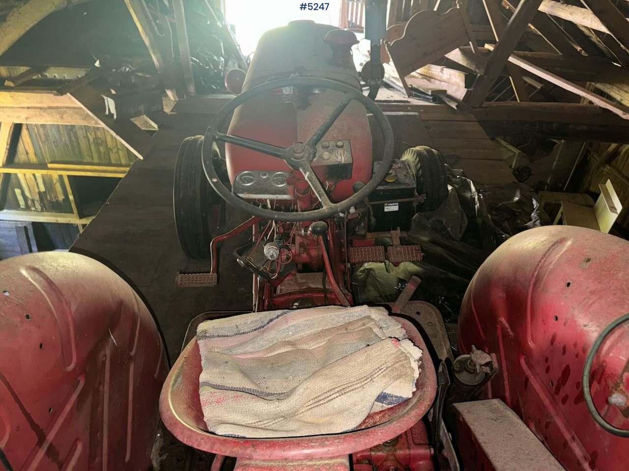 Farm tractor 1960 Volvo Terrier 425: picture 10