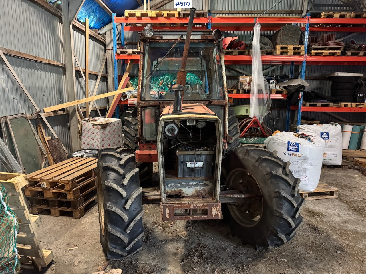 1984 Massey Ferguson 675 - Farm tractor: picture 3 1984 Massey Ferguson 675 - Farm tractor: picture 3
