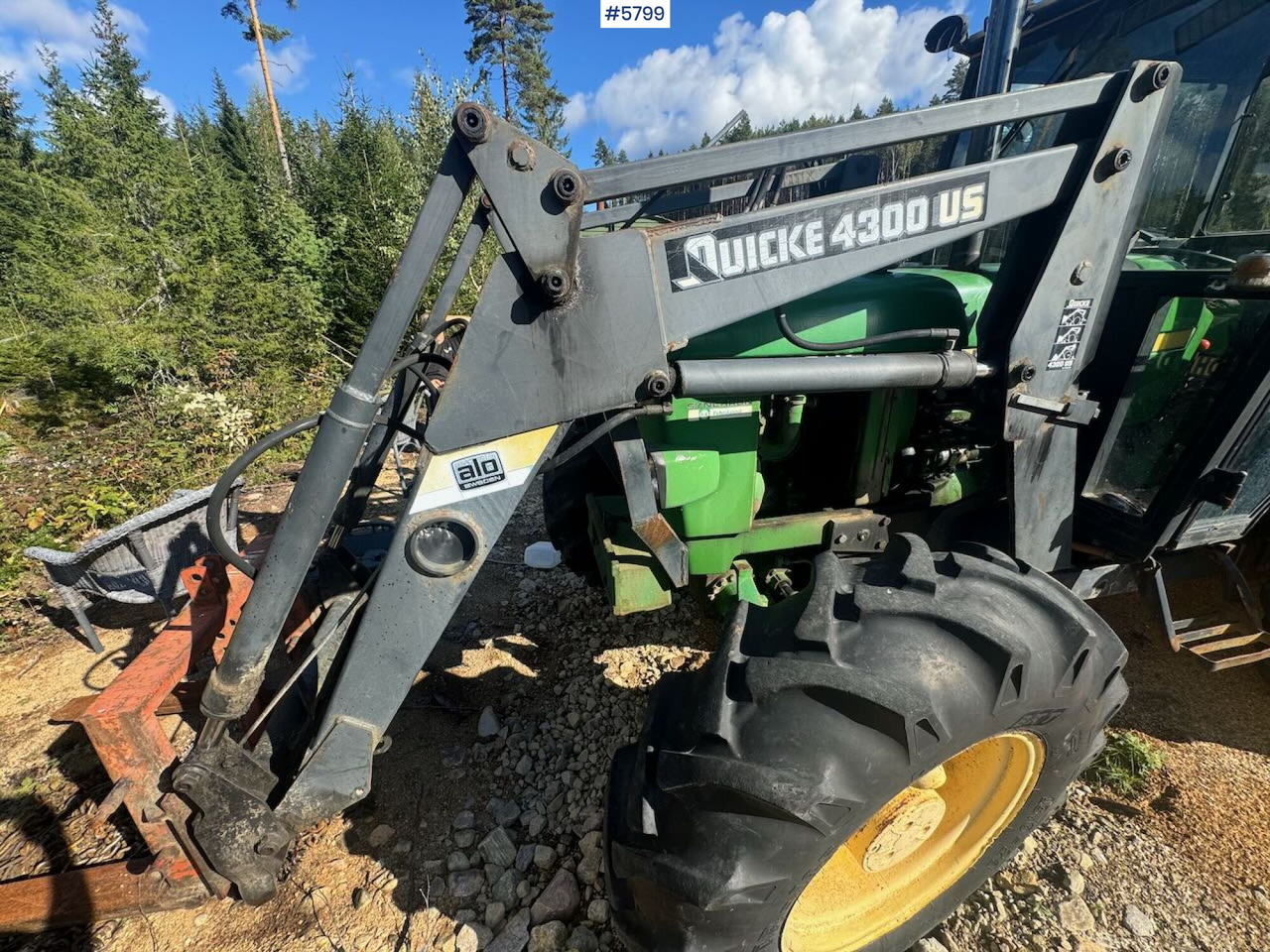 1985 John Deere 2040 4x4 w/ front loader - Farm tractor: picture 3 1985 John Deere 2040 4x4 w/ front loader - Farm tractor: picture 3