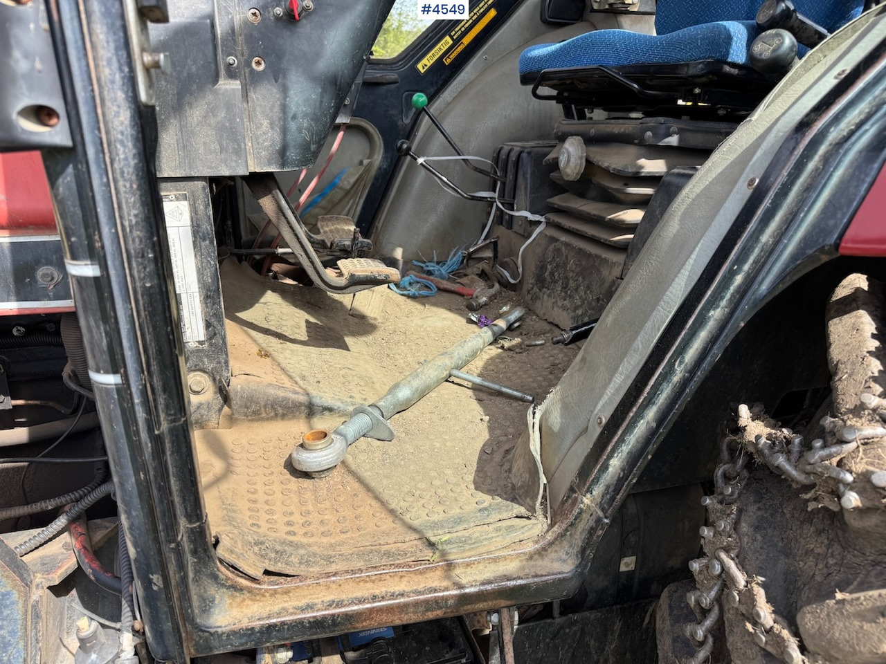 Farm tractor 1987 Case 685 XL w/front loader.: picture 14