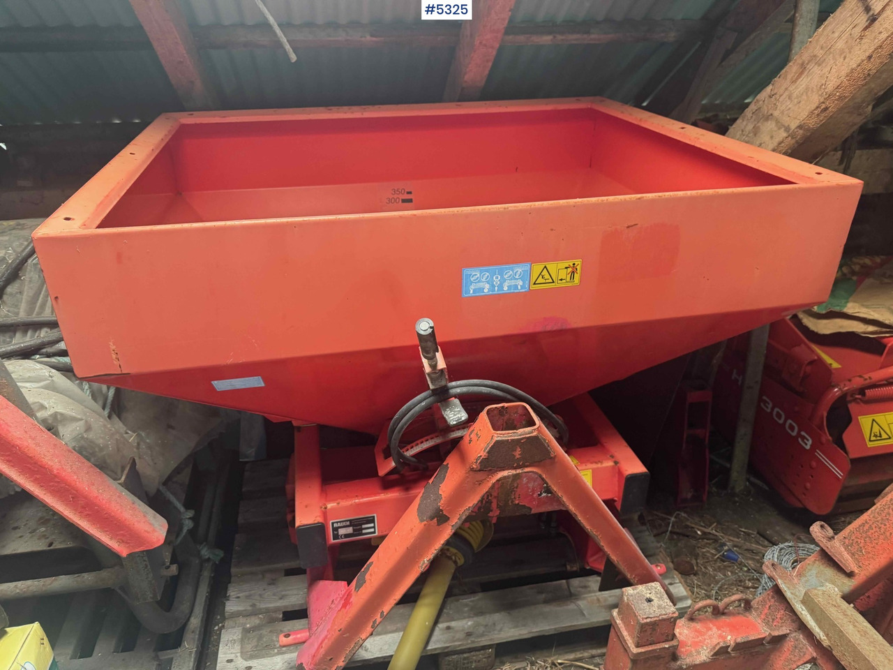 1999 Rauch MDS 81 fertilizer spreader - Fertilizer spreader: picture 2 1999 Rauch MDS 81 fertilizer spreader - Fertilizer spreader: picture 2
