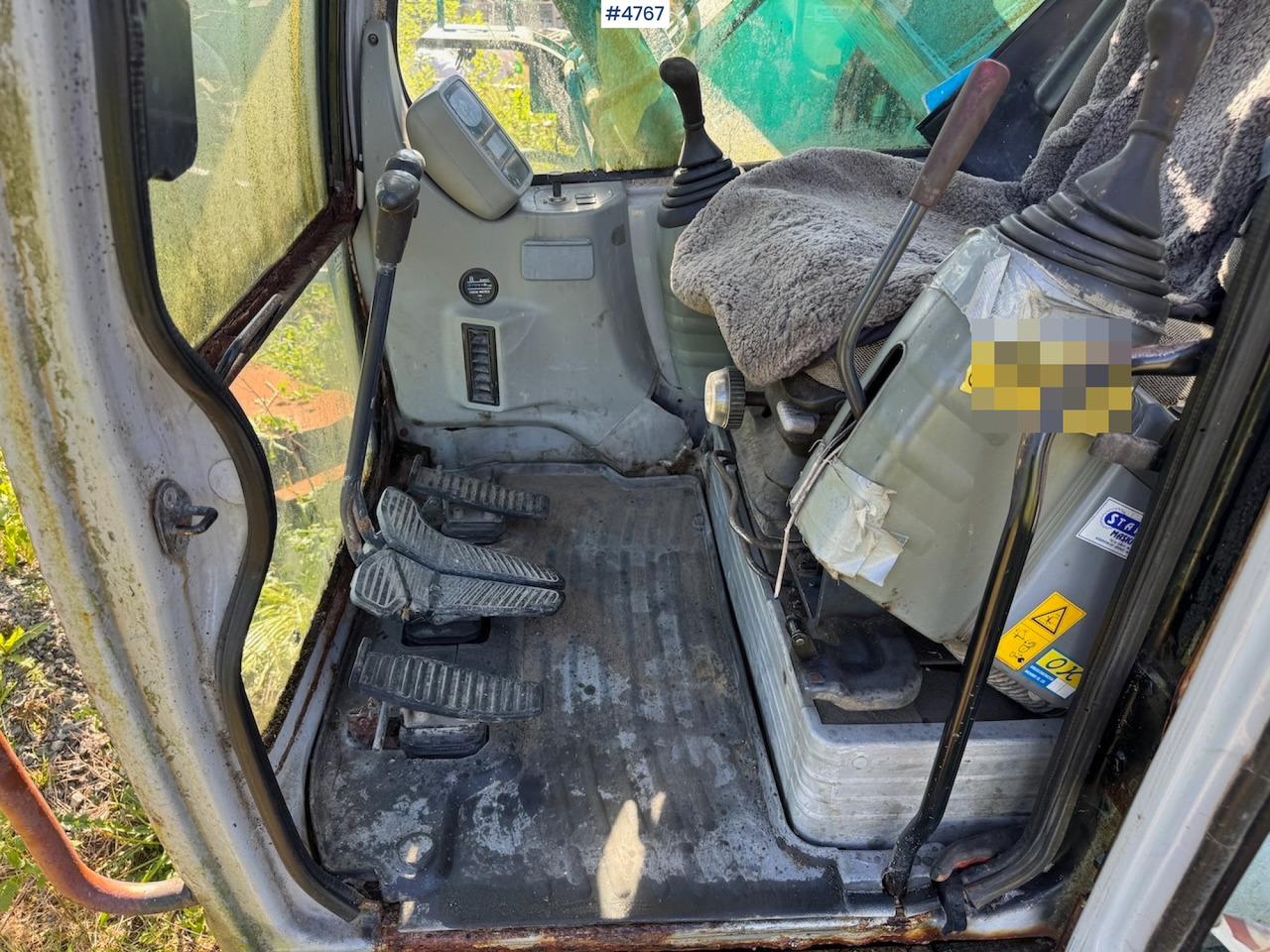 2000 Kobelco SK 200 SR - Excavator: picture 3 2000 Kobelco SK 200 SR - Excavator: picture 3