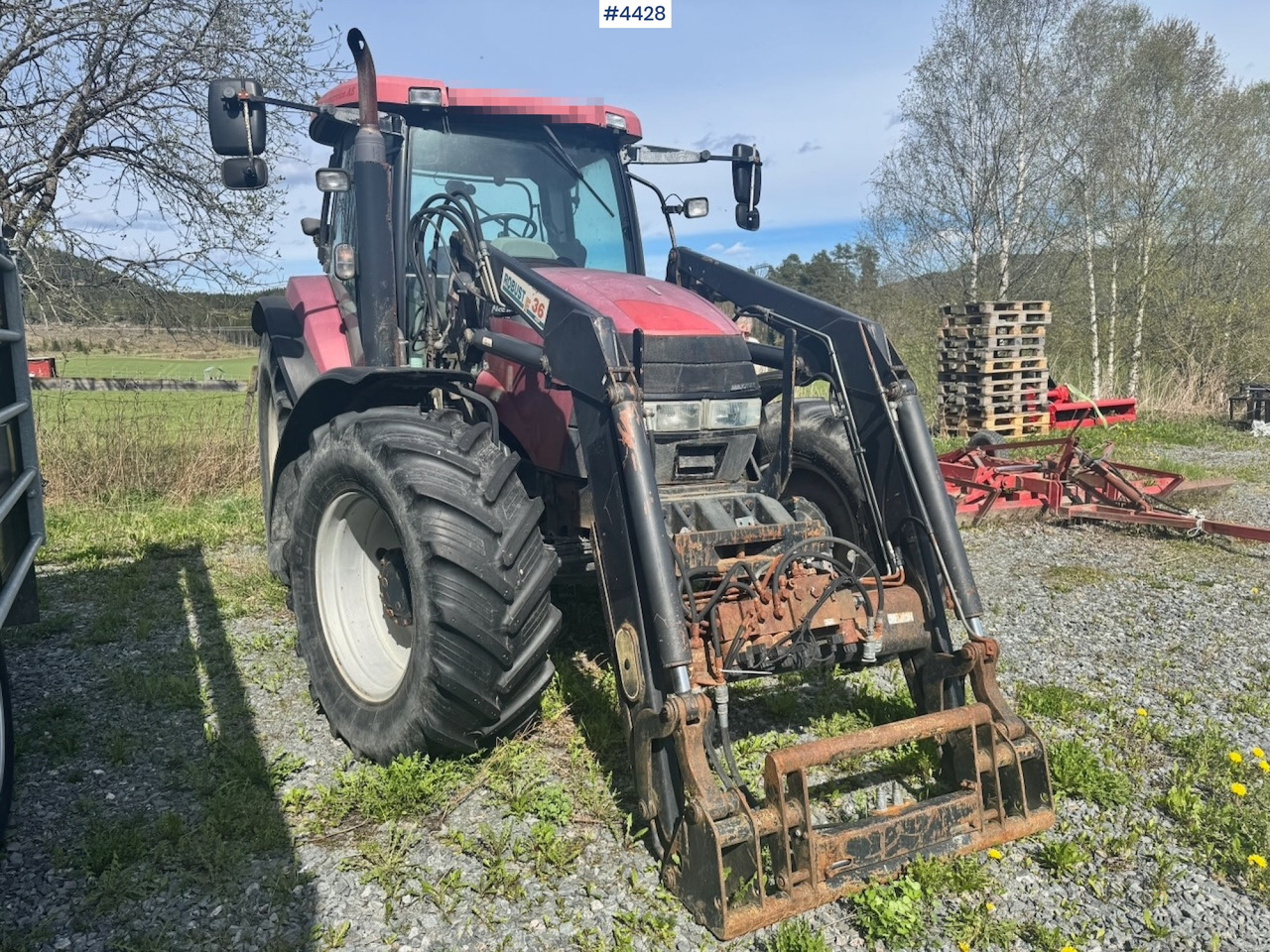 Farm tractor 2004 Case MXU 135 4x4 w/ Front Loader.: picture 16
