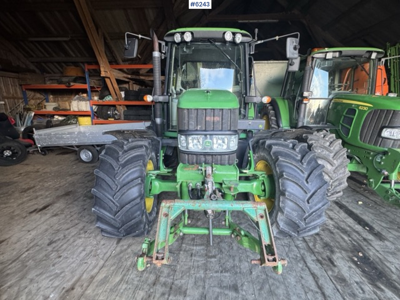 2008 John Deere 6230 Premium (114 hp) – Only 2,402 hours! - Farm tractor: picture 4 2008 John Deere 6230 Premium (114 hp) – Only 2,402 hours! - Farm tractor: picture 4