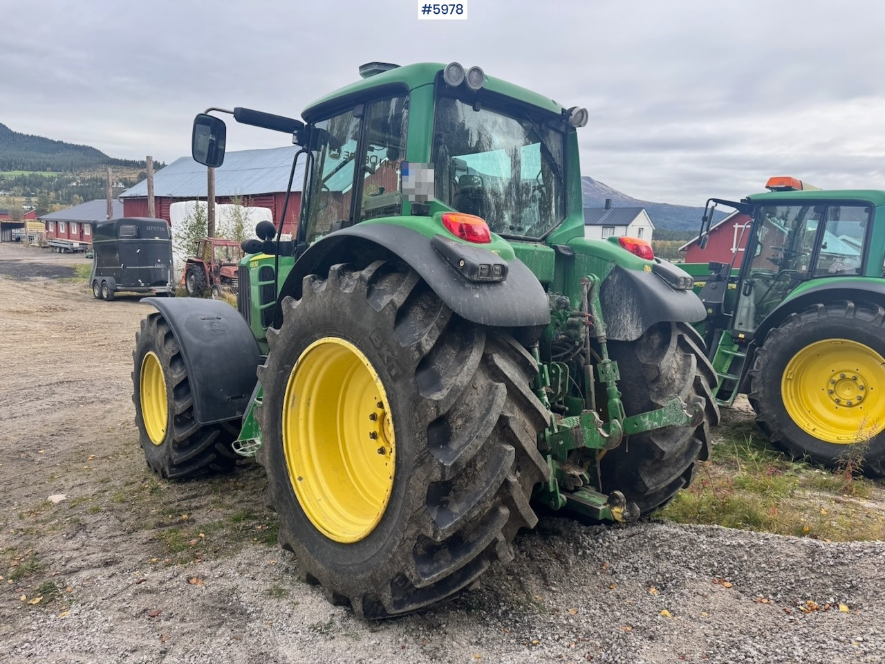 Farm tractor 2010 John Deere 6930 with Front Hydraulic: picture 11