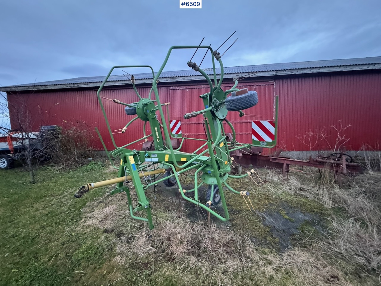 2011 Krone KW 5.52 tedder - Hay and forage equipment: picture 1 2011 Krone KW 5.52 tedder - Hay and forage equipment: picture 1