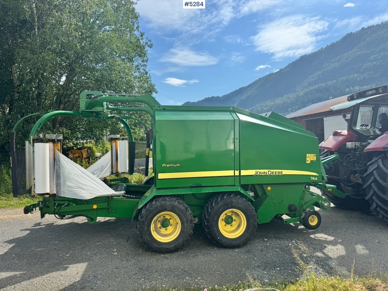 2012 John Deere 744 Combi baler. - Hay and forage equipment: picture 4 2012 John Deere 744 Combi baler. - Hay and forage equipment: picture 4