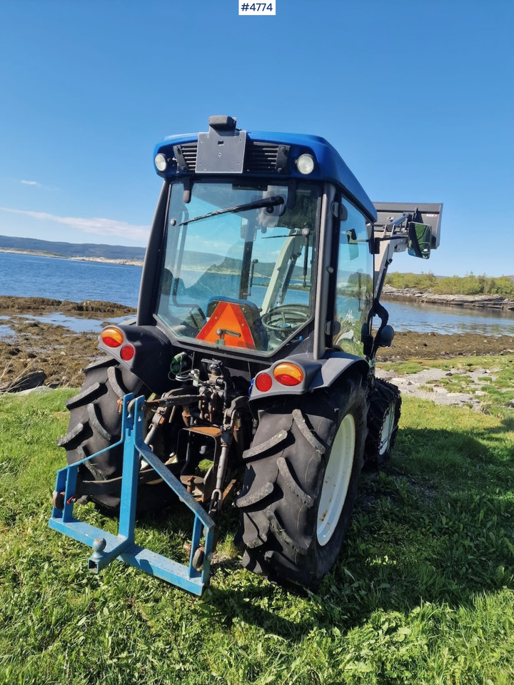 2013 New Holland T3020 w/ front loader, bucket & blade - Farm tractor: picture 5 2013 New Holland T3020 w/ front loader, bucket & blade - Farm tractor: picture 5