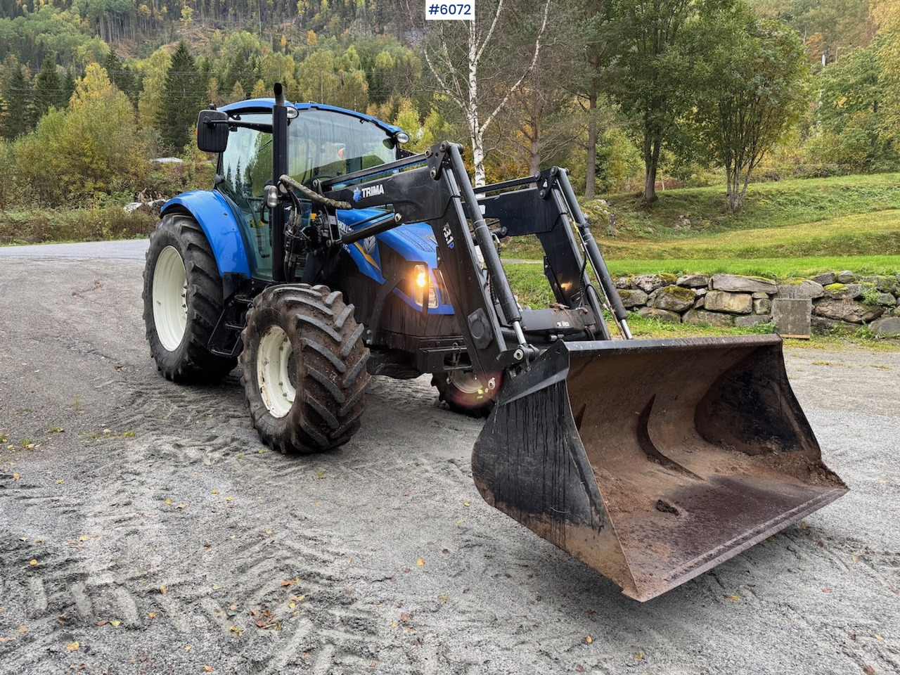 2013 New Holland T5.115 w/ front loader. - Farm tractor: picture 1 2013 New Holland T5.115 w/ front loader. - Farm tractor: picture 1