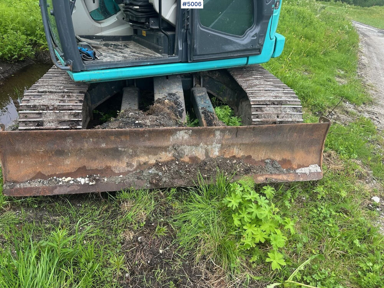 Excavator 2016 Kobelco SK75SR-3E excavator w/ 2 buckets, rototilt and factory new engine: picture 11
