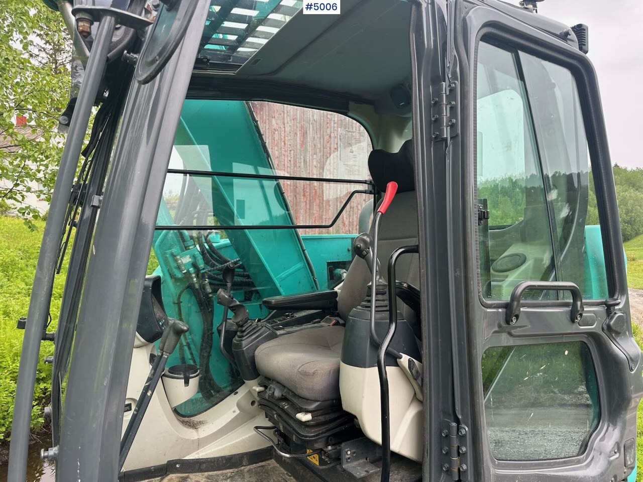 Excavator 2016 Kobelco SK75SR-3E excavator w/ 2 buckets, rototilt and factory new engine: picture 12