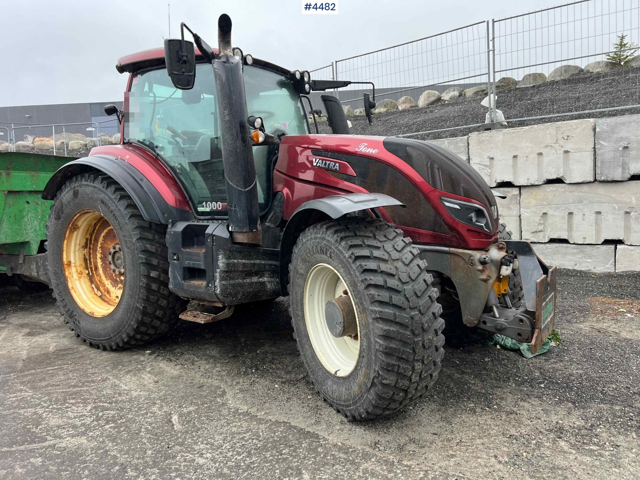 Farm tractor 2017 Valtra T234 tractor Plow rigged Tractor: picture 17 Farm tractor 2017 Valtra T234 tractor Plow rigged Tractor: picture 17
