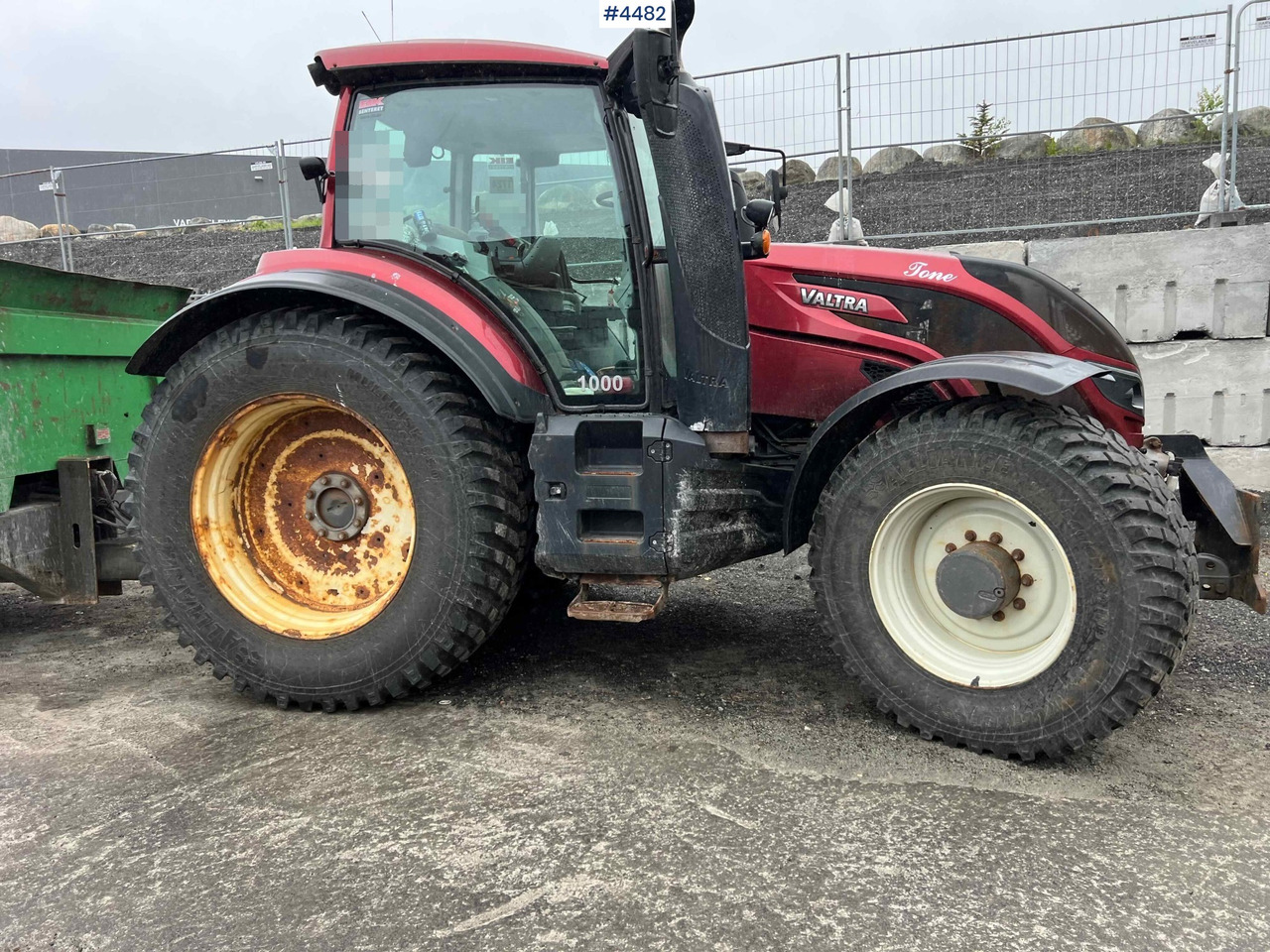 Farm tractor 2017 Valtra T234 tractor Plow rigged Tractor: picture 20 Farm tractor 2017 Valtra T234 tractor Plow rigged Tractor: picture 20