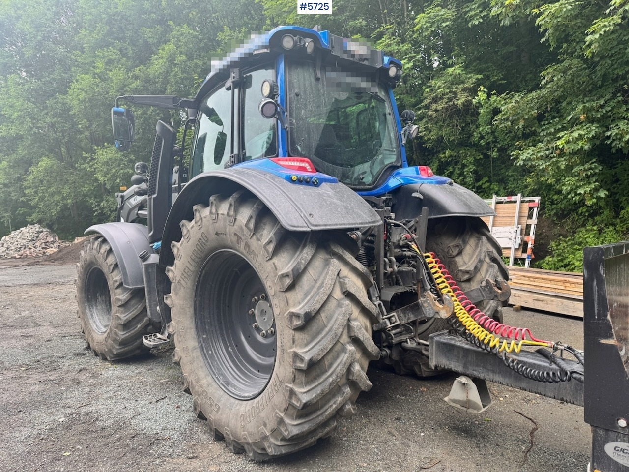 Farm tractor 2022 Valtra N175 4x4 w/ Front loader, Hydraulics, Bucket and Pallet forks. Overhauled.: picture 15