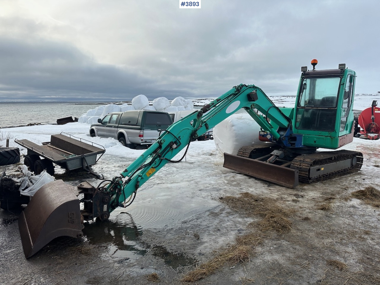 22003 IHI 45N excavator w/ 3 buckets - Excavator: picture 2 22003 IHI 45N excavator w/ 3 buckets - Excavator: picture 2