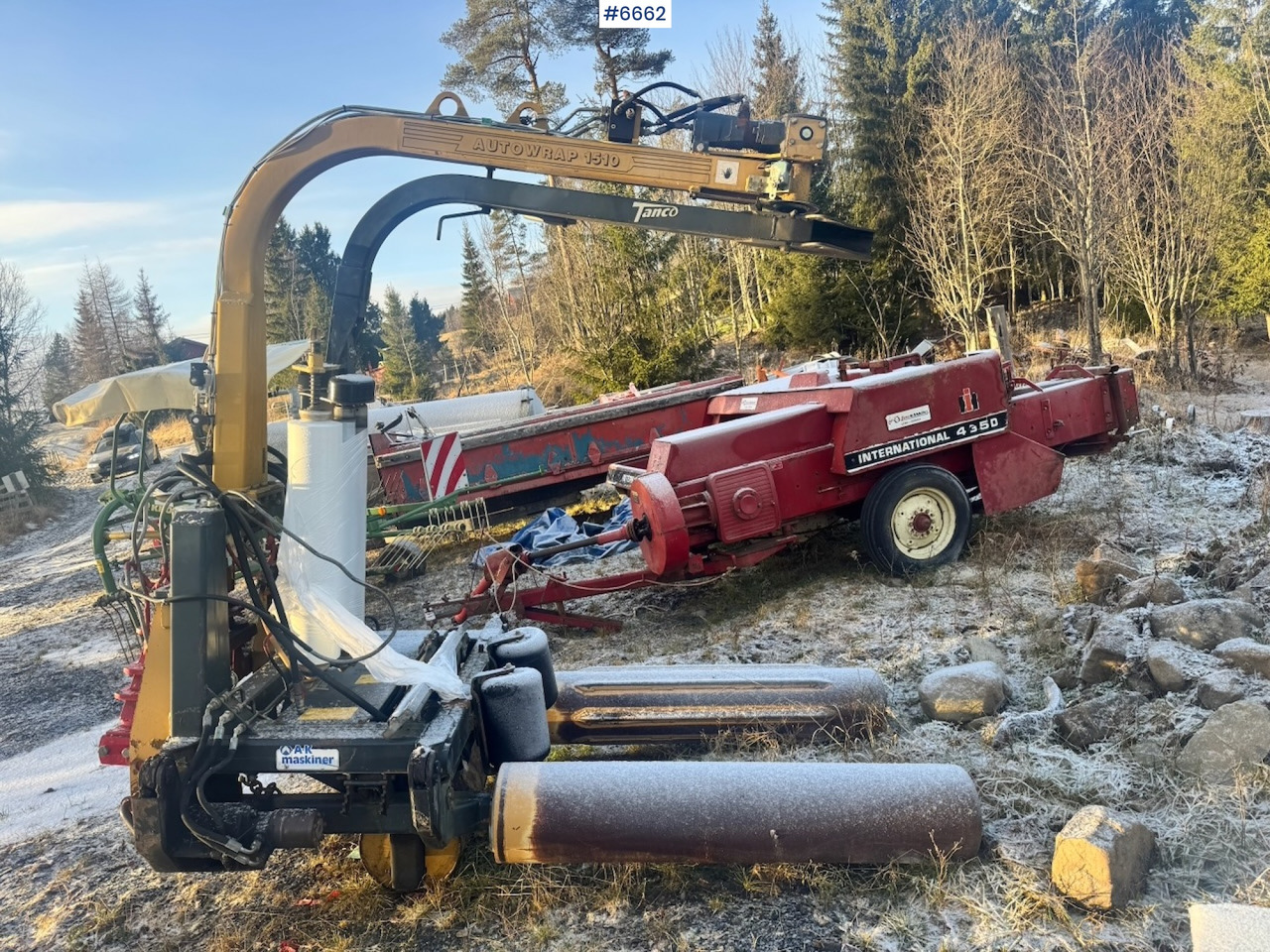 Approx. 2006 Tanco 1510 Round Bale Wrapper. - Hay and forage equipment: picture 3 Approx. 2006 Tanco 1510 Round Bale Wrapper. - Hay and forage equipment: picture 3