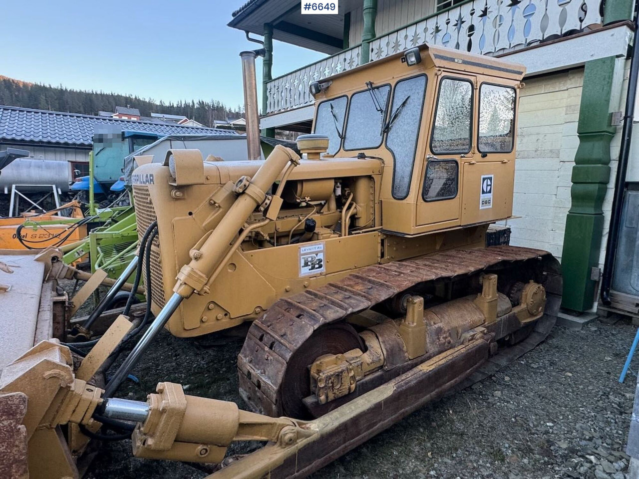 CAT D6C Dozer w/ blade and ripper. - Bulldozer: picture 4 CAT D6C Dozer w/ blade and ripper. - Bulldozer: picture 4