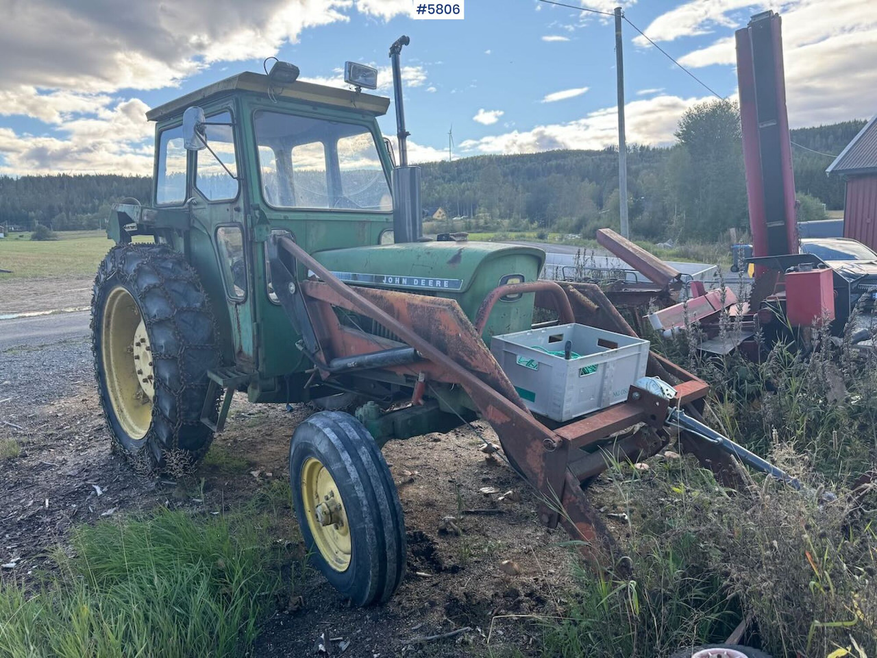 John Deere 2130 - Farm tractor: picture 4 John Deere 2130 - Farm tractor: picture 4