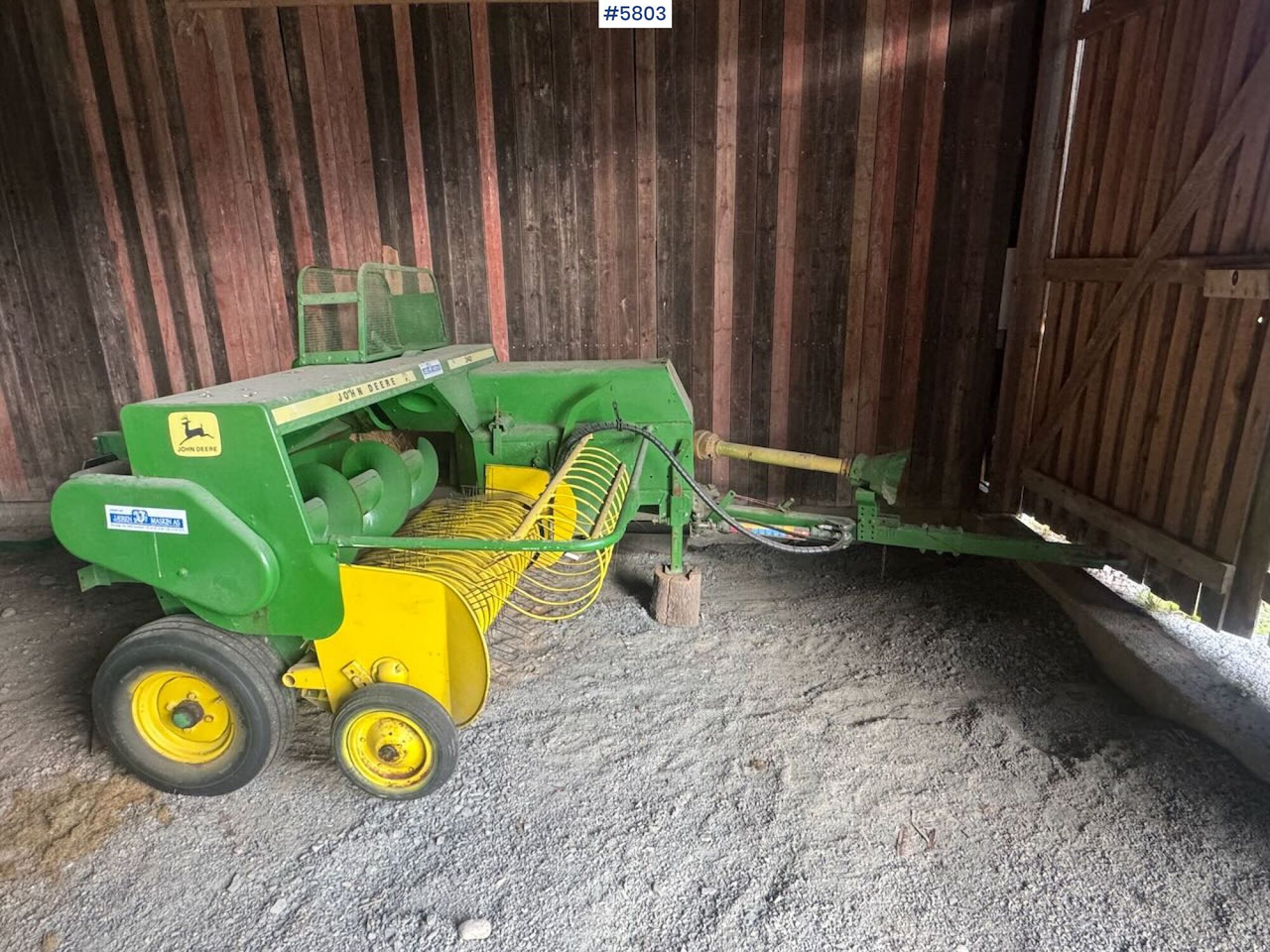 John Deere 342 - Hay and forage equipment: picture 3 John Deere 342 - Hay and forage equipment: picture 3