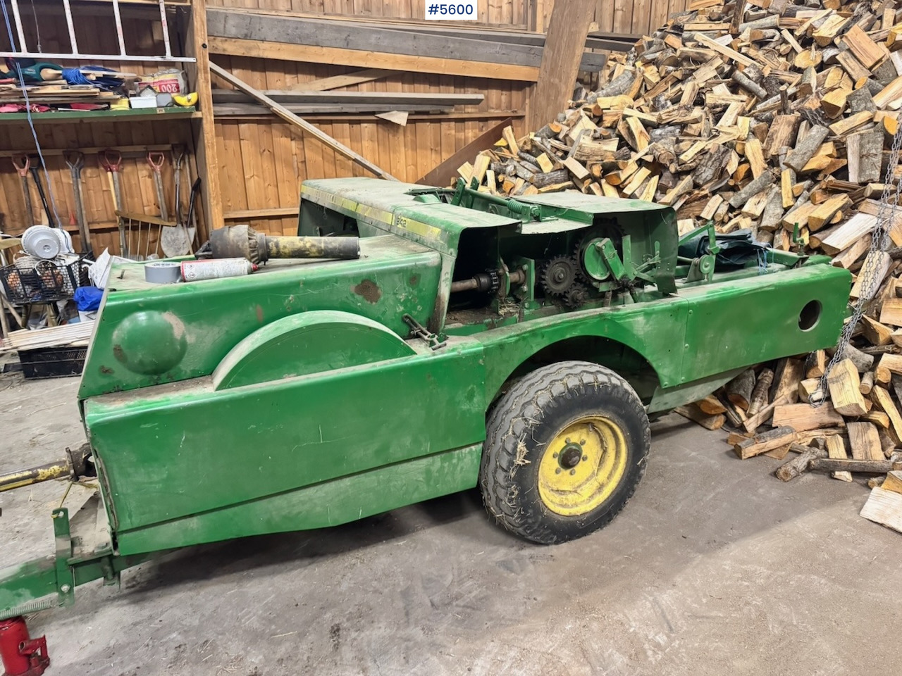 John Deere 342 Square Baler - Hay and forage equipment: picture 2 John Deere 342 Square Baler - Hay and forage equipment: picture 2