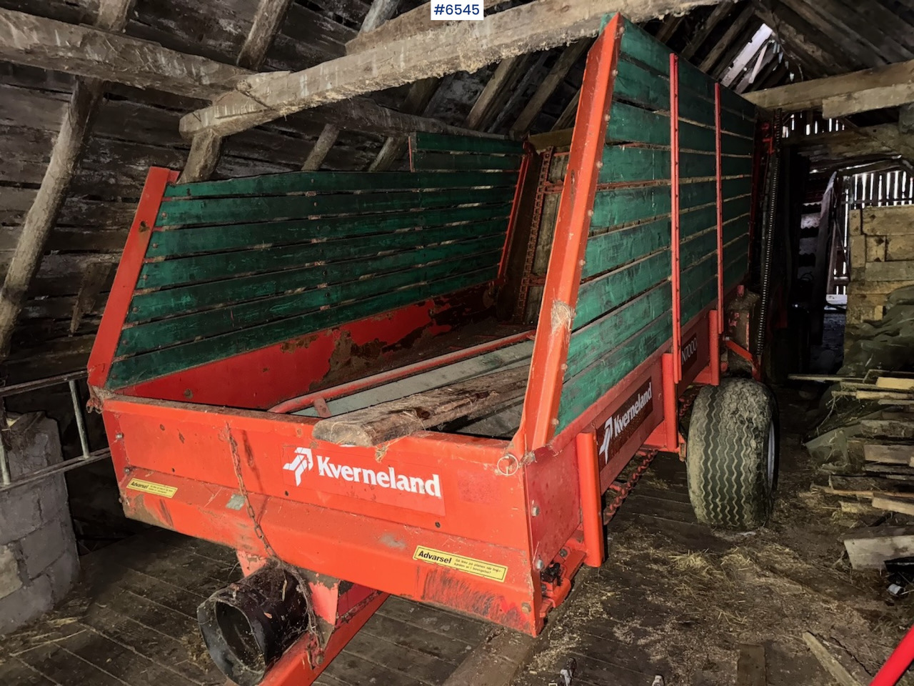 Kverneland UN 7000 Harvesting wagon w/ throwing roller. - Hay and forage equipment: picture 1 Kverneland UN 7000 Harvesting wagon w/ throwing roller. - Hay and forage equipment: picture 1