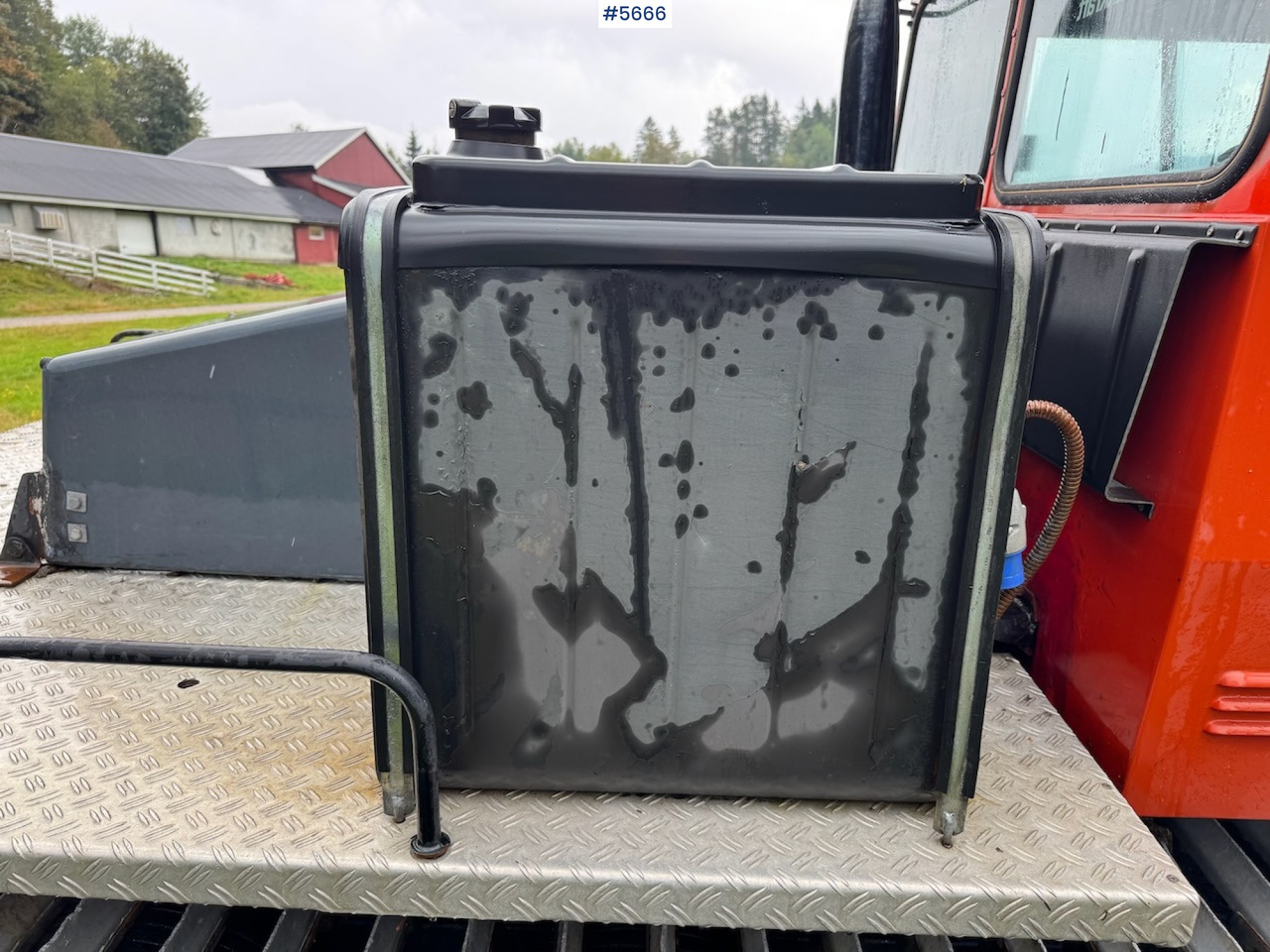 1994 Pisten Bully 150D w/ track layer and milling machine - Municipal/ Special vehicle: picture 2 1994 Pisten Bully 150D w/ track layer and milling machine - Municipal/ Special vehicle: picture 2