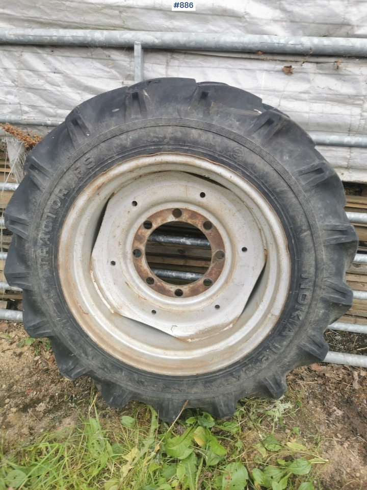 Wheel set on Deutz-Fahr 3.60 - Wheel and tire package for Agricultural machinery: picture 5 Wheel set on Deutz-Fahr 3.60 - Wheel and tire package for Agricultural machinery: picture 5